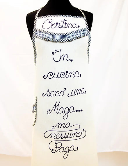 Grembiule Wanna personalizzato con nome ricamato a mano, Ricami Veronica