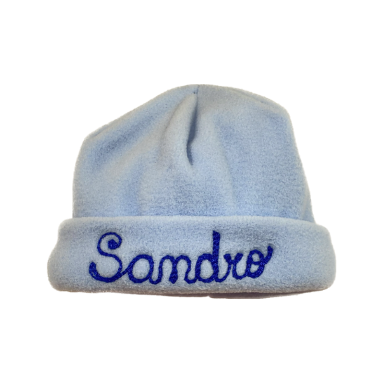 Cappello in pile bambino, dettaglio del ricamo, Ricami Veronica