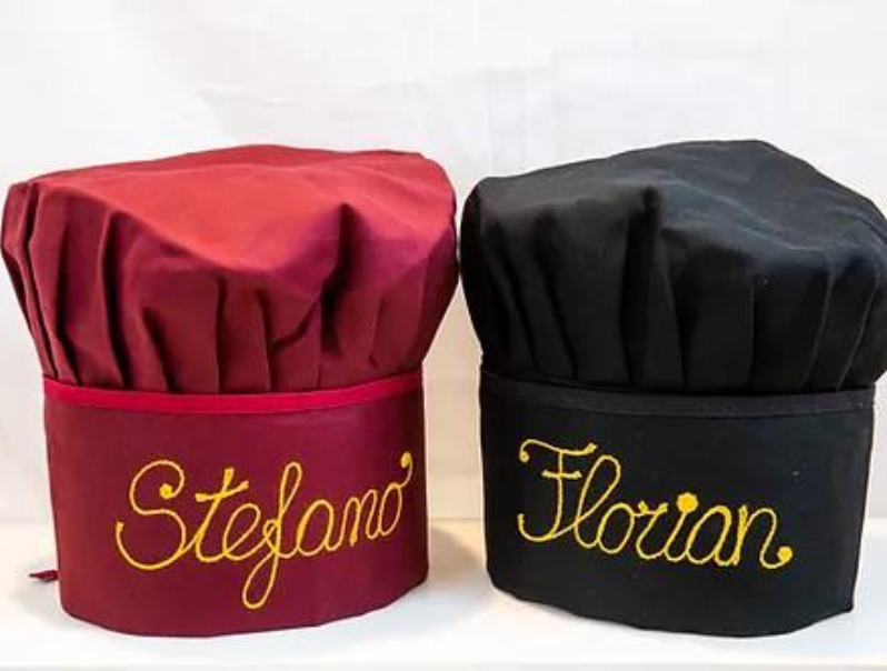 Cappello da chef colorato personalizzato con nome ricamato, Ricami Veronica