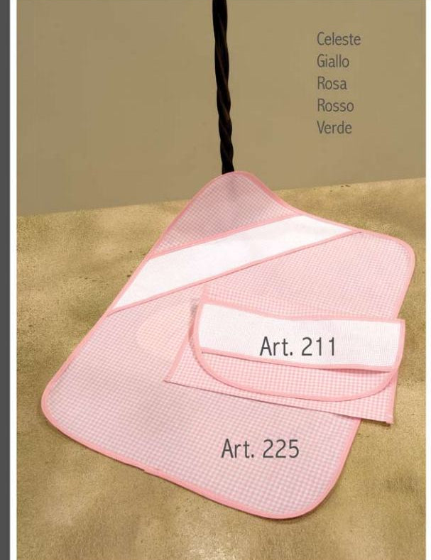 Completo asilo Zefir con bustina e tovaglietta personalizzate, Ricami Veronica