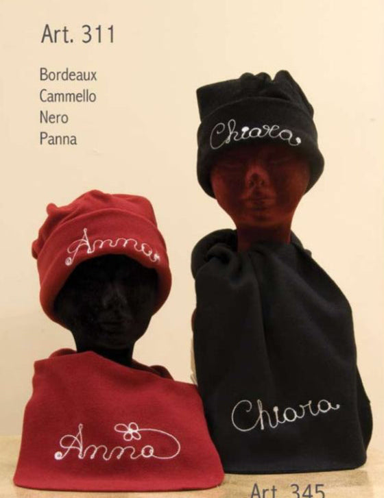 Cappello in pile per adulto personalizzato con nome ricamato, Ricami Veronica