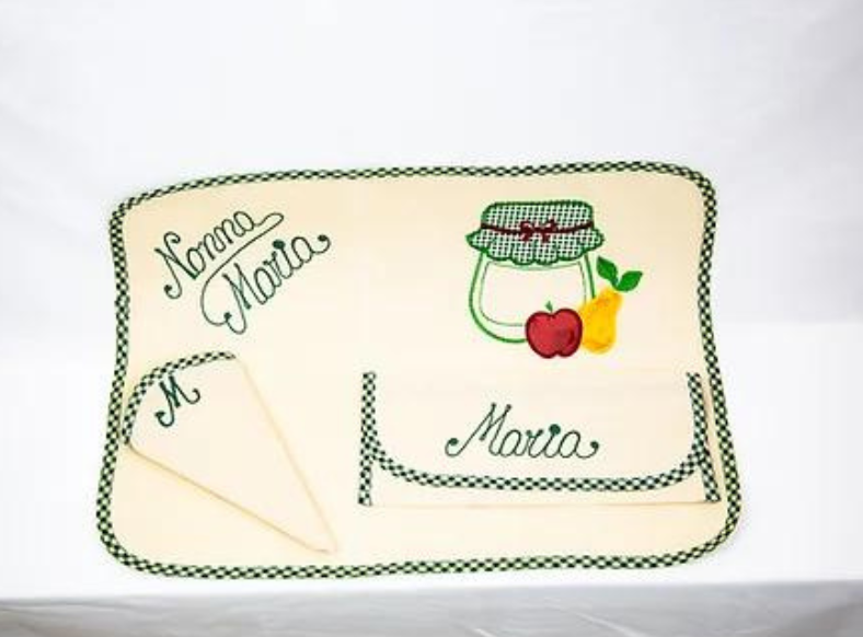 Set per colazione all'americana personalizzato con nome ricamato, Ricami Veronica